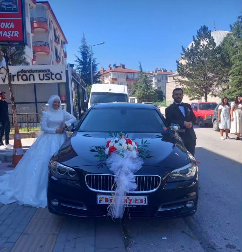 Ankara Karapürçek gelin arabası süsleme
