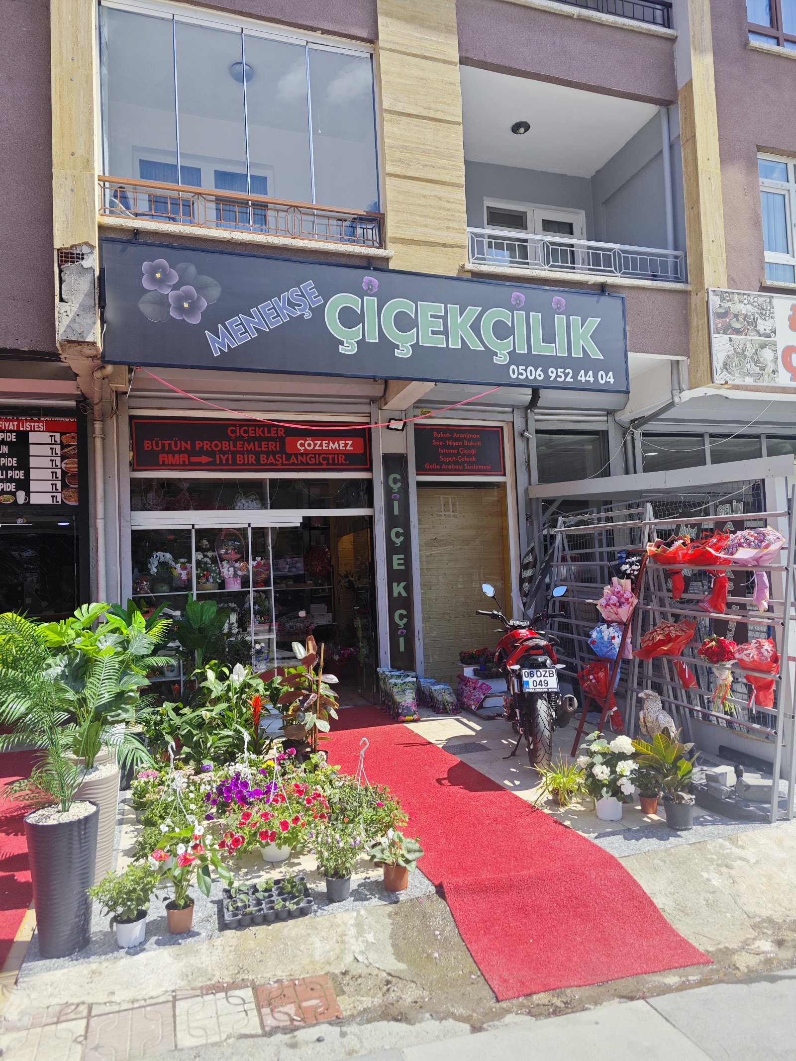 Menekşe Çiçekçilik - Keçiören Çiçek Siparişi & 7/24 Teslimat.