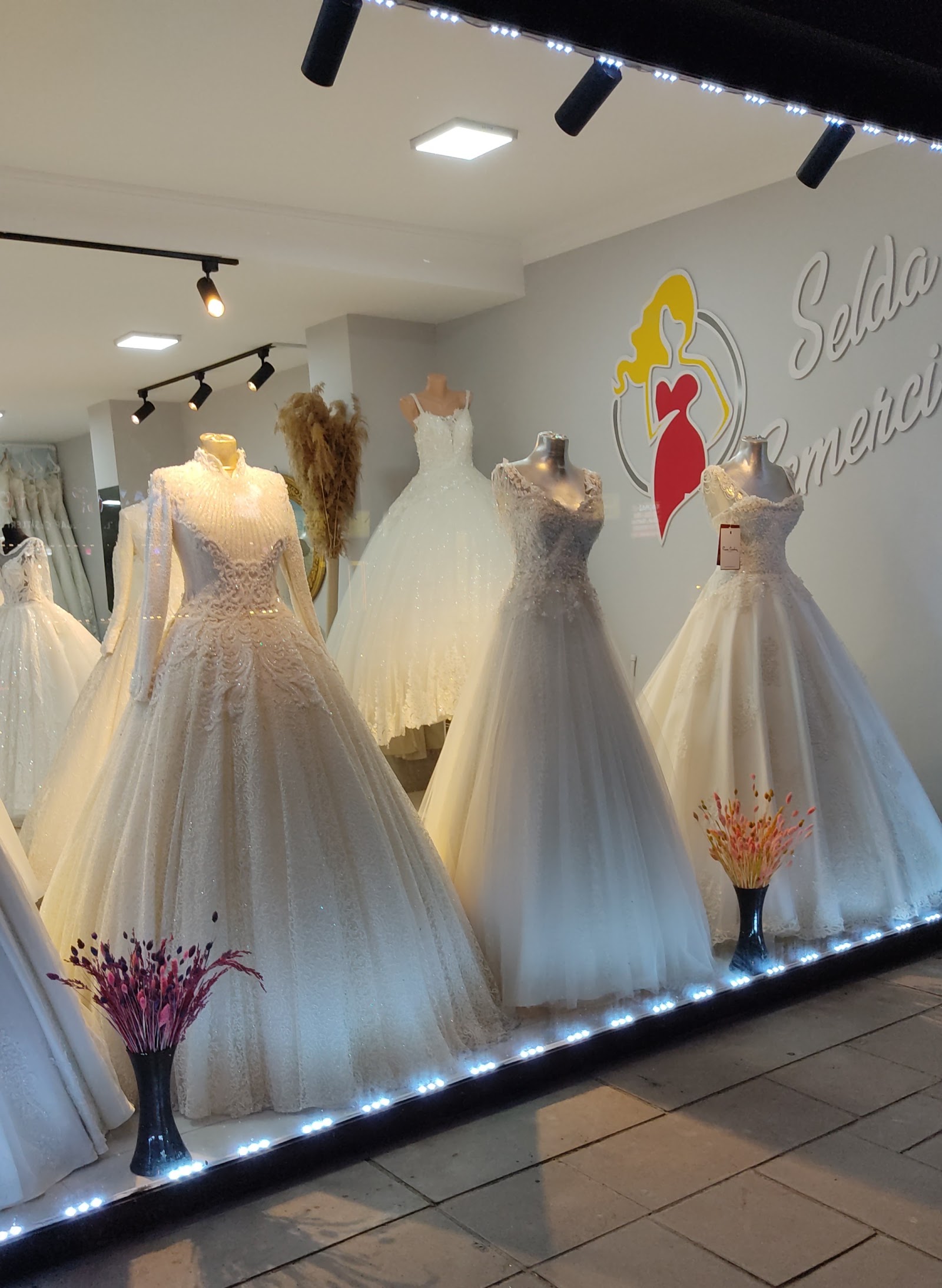 Selda Semerci Gelinlik Mağazası ve Moda Evi