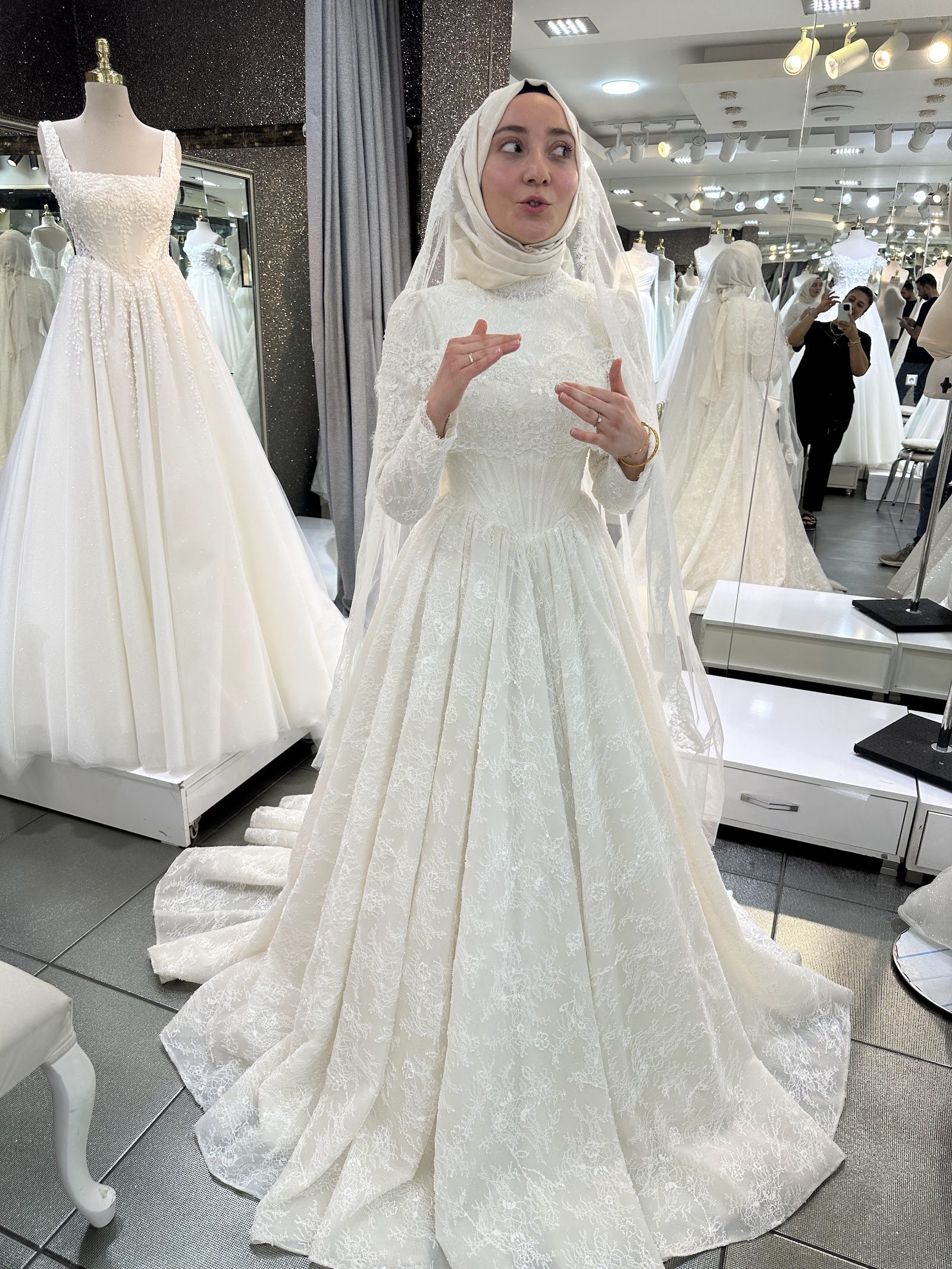 STİL GELİNLİK MODA EVİ