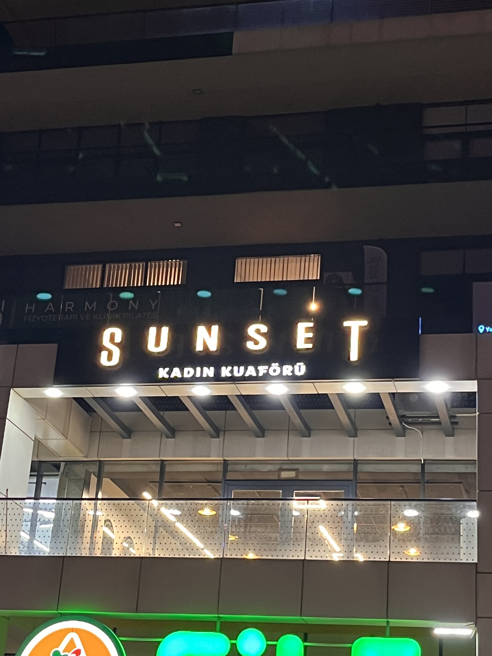 Sunset kadın kuaförü